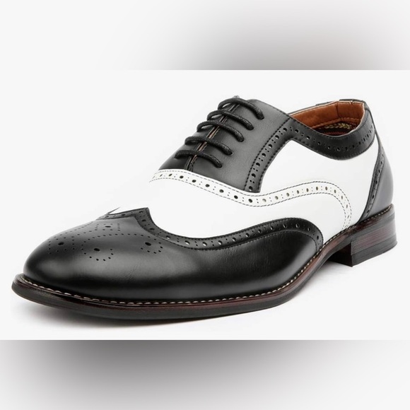 Ferro Aldo Other - Ferro Aldo Black and White 50s Inspired Sadle Oxford Shoes